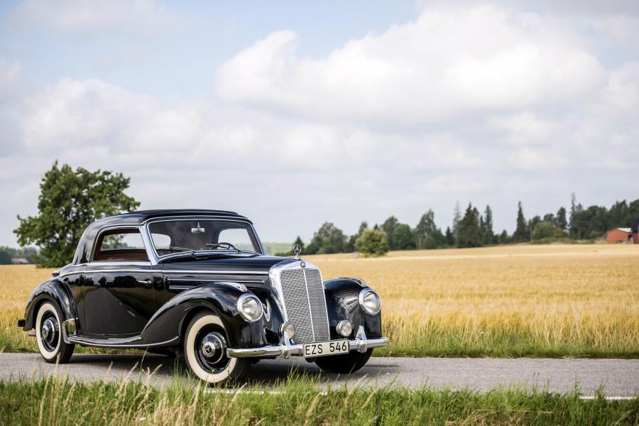  Mercedes-Benz 220 Coupe 1954 года  (фото 10 из 19)